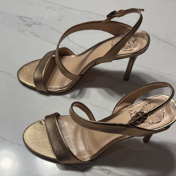 Vince Camuto Women's Shimmering Bronze Heels - Picture 5 of 13